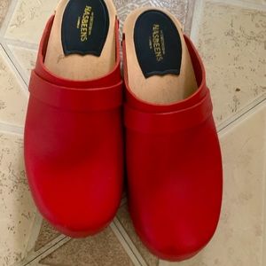 Swedish Hasbeens red Husband Clog
